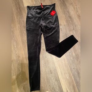 Spanx Velvet Leggings in Port Navy size XL, regular inseam.
